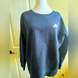Nike Navy colored pullover sweatshirt for women/girls
